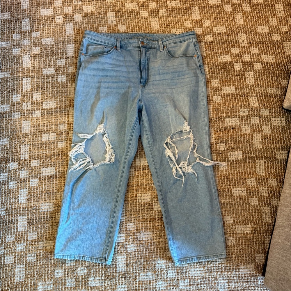 Universal Thread Cropped Jeans